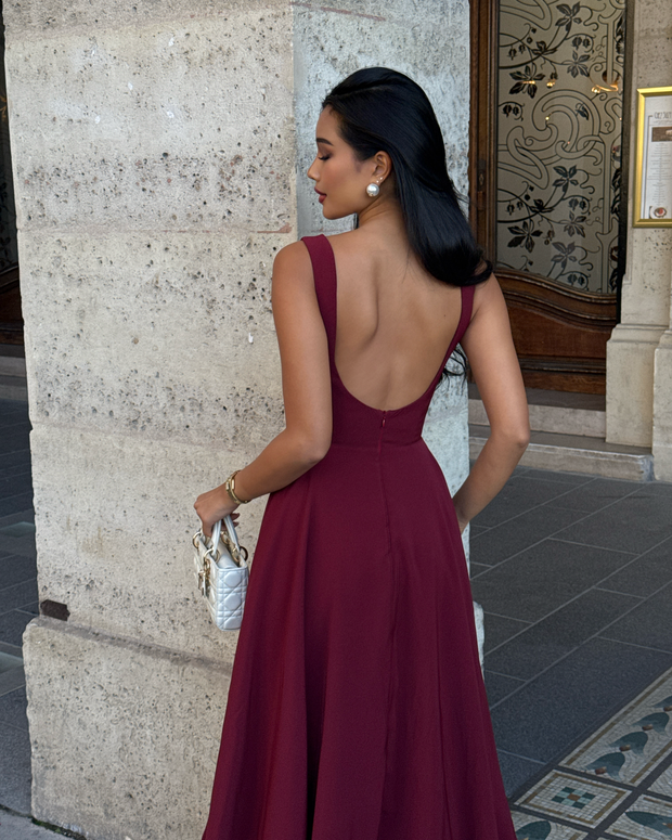 The Diana Midi Dress in wine red🍷